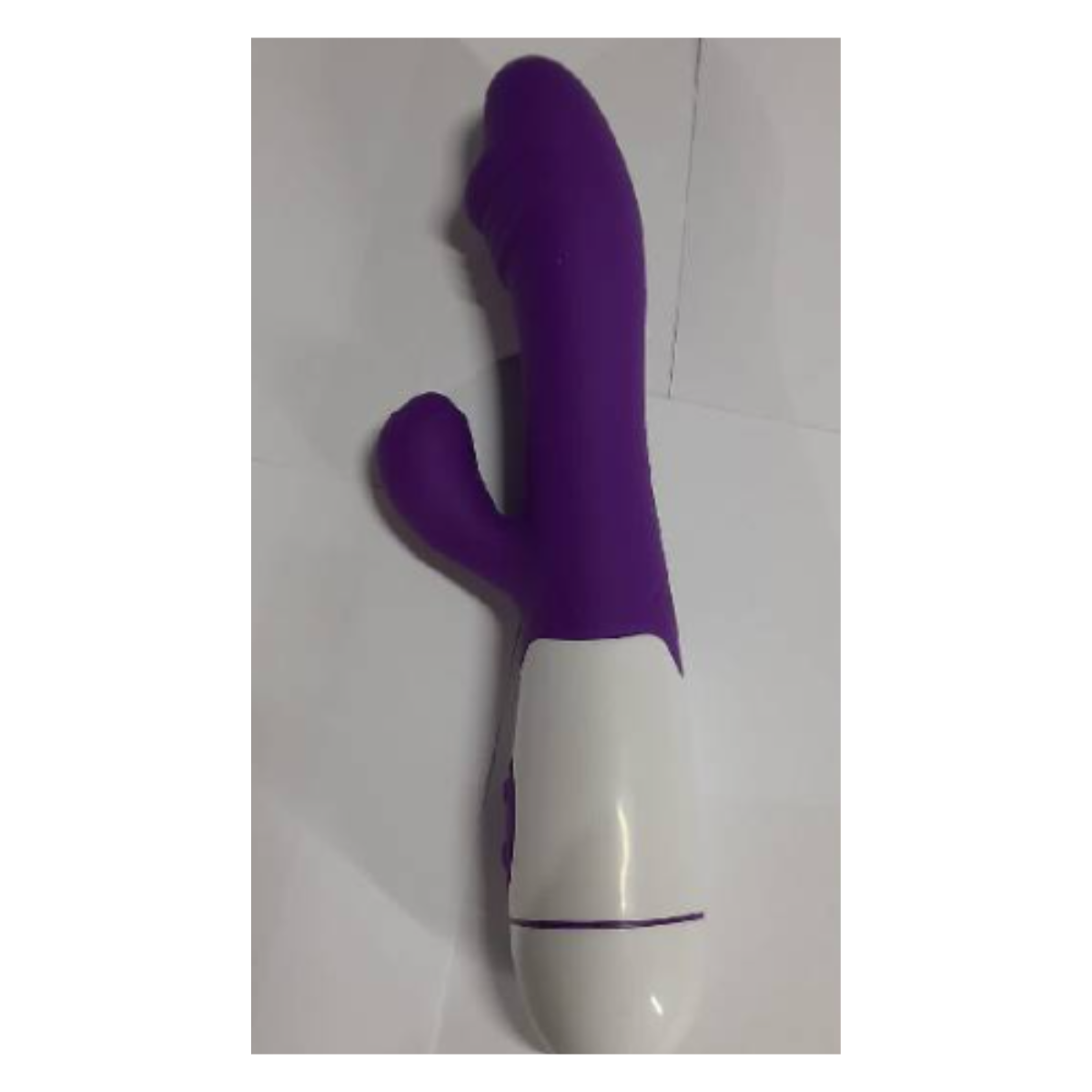 Dildo con estimulador